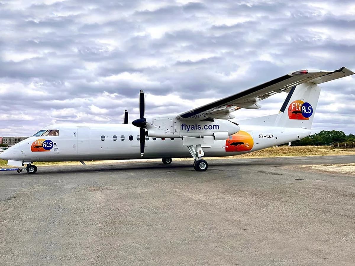 ALS Dash 8-300 5Y-CKZ in Fly ALS colours